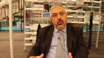 timtas, produttore di scaffali per abbigliamento e macchine per l'automazione di ringhiere in Turchia per rivenditori esportatori