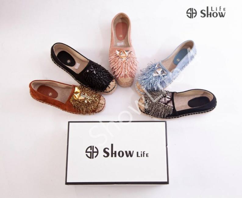 Showlife suede slip on decorated e