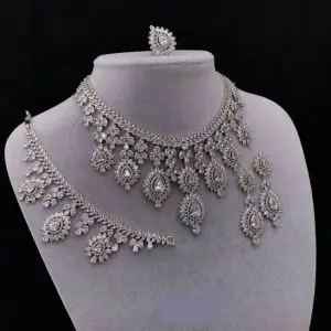 Tiffany Bridal Set 100% vollständig handgemachte fantastische Zirkoniumsteine