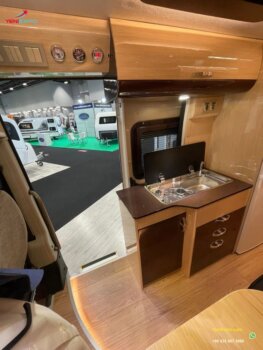 2022 مرسيدس بنز ترافيل كامبر فان متنقل B تحويل RV