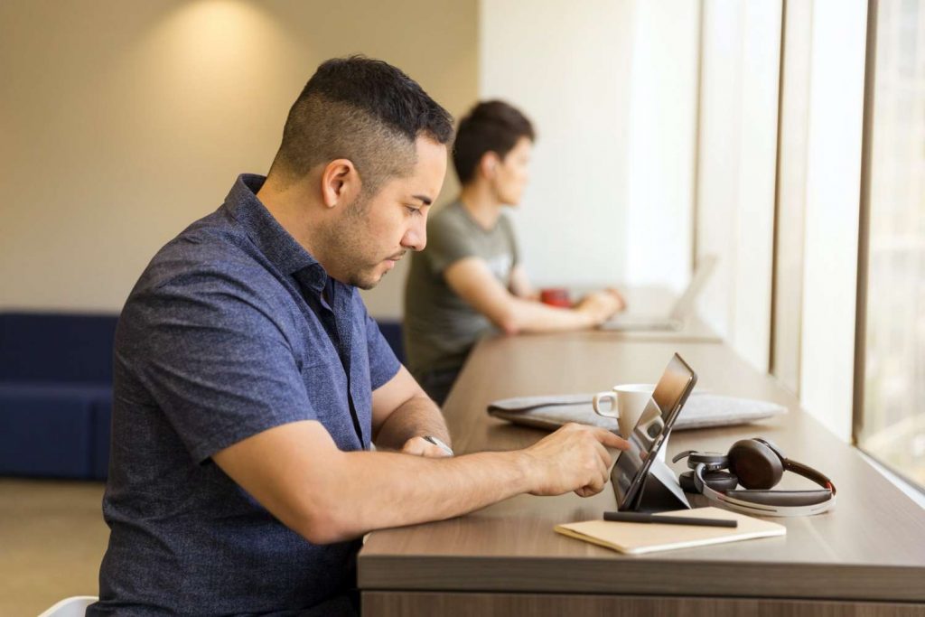 soluciones de ventas de linkedin ysqnpbbglti unsplash
