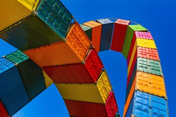 how to start an import export business on the internet?