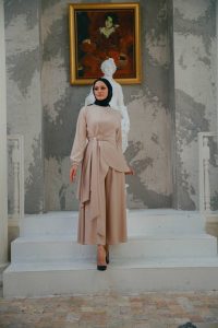 フスタン女性の控えめなイスラム教徒ドレス: サイズ 36、38、40、42 - 卸売限定、トルコエ製