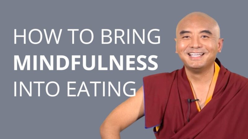 Entdecken Sie die Geheimnisse des achtsamen Essens mit dem renommierten Yongey Mingyur Rinpoche aus der Türkei. Entdecken Sie die Geheimnisse des achtsamen Essens mit dem berühmten Yongey Mingyur Rinpoche